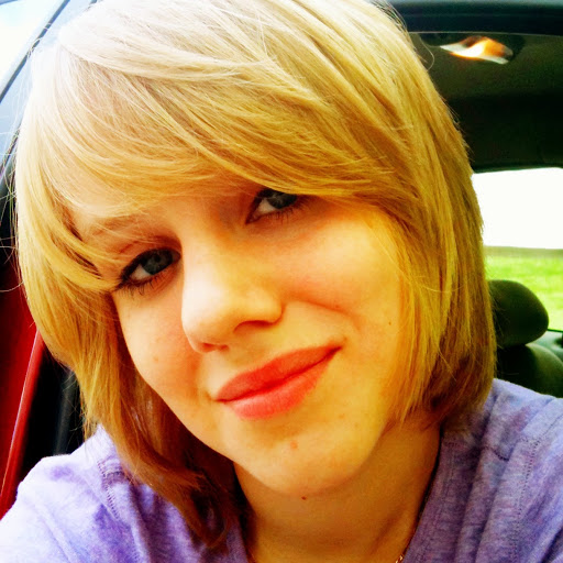 Maggie Martin Photo 16