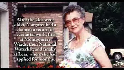 Margaret Lyons Photo 37