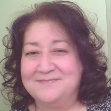 Linda Cummins Photo 10