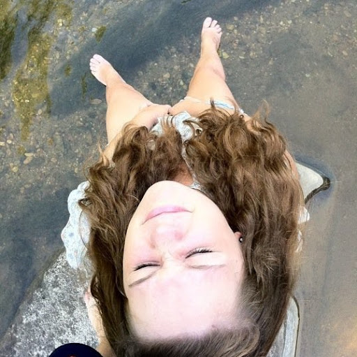 Sarah Spicer Photo 10