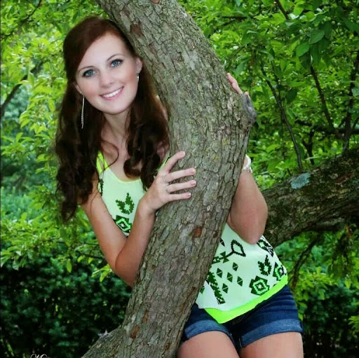 Lindsey Potts Photo 10