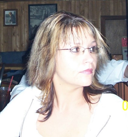 Kimberly Boutin Photo 9