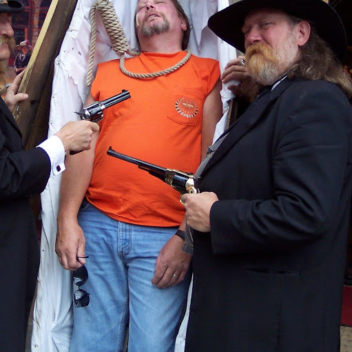 Robert Lohman Photo 13