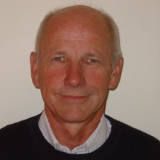 Iain Davis Photo 16