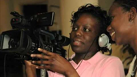 Ebony Mackey Photo 12