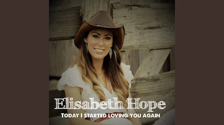 Elizabeth Hope Photo 32