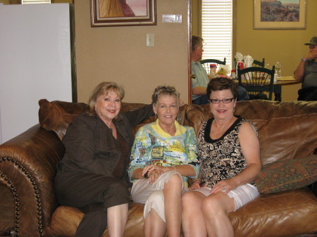 Beverly Powell Photo 19
