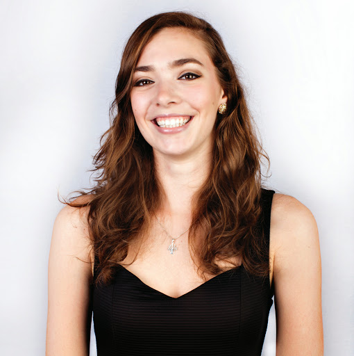 Stefanie Smith Photo 16