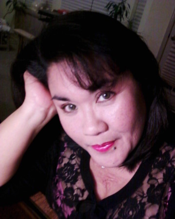 Elizabeth Padilla Photo 17