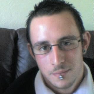 Anthony Strong Photo 10