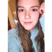 Caitlin Mills Photo 3