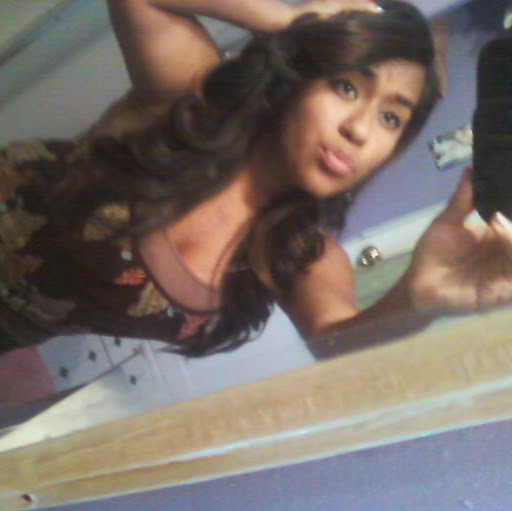 Desiree Roman Photo 13