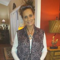 Deborah Lucas Photo 5