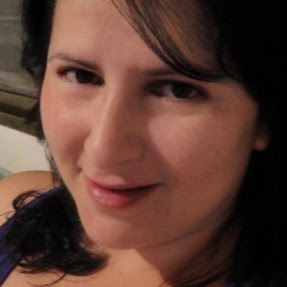 Ana Elias Photo 13