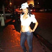 Ada Gomez Photo 7