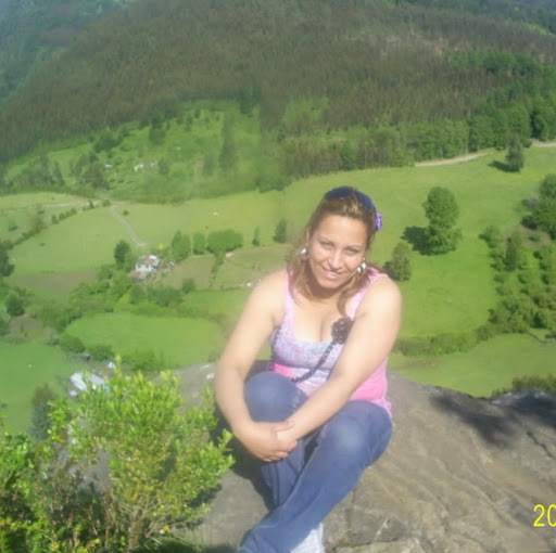 Carla Lucero Photo 9