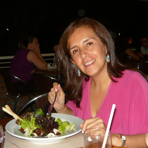 Claudia Pelaez Photo 14
