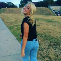 Sarah Barfield Photo 2
