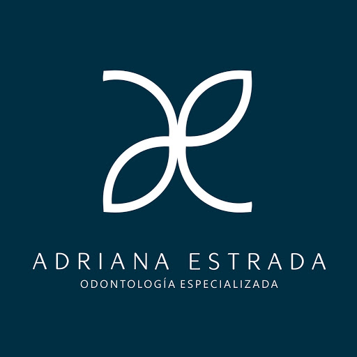 Adriana Estrada Photo 11