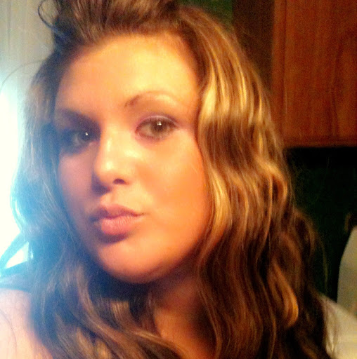 Stephanie Marsh Photo 13