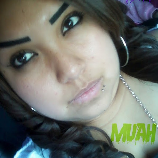 Jazmin Roman Photo 16
