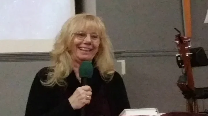 Debra Craddock Photo 17