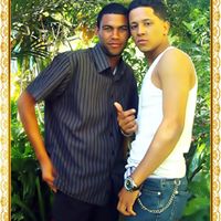 Richard Tavarez Photo 8
