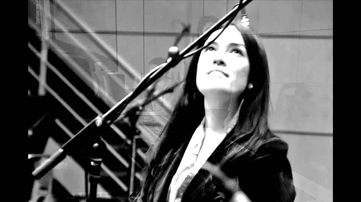Kristina Byrne Photo 17
