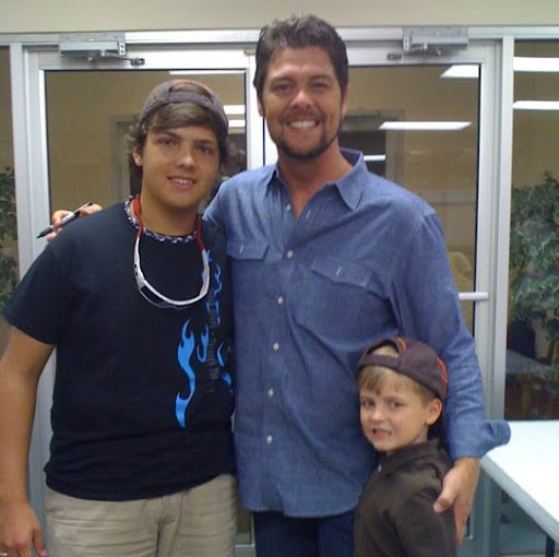 Chase Green Photo 16