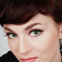 Claire Montgomery Photo 4