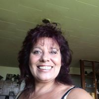 Julie Thomas Photo 8