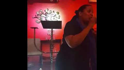 Ivette Montanez Photo 11