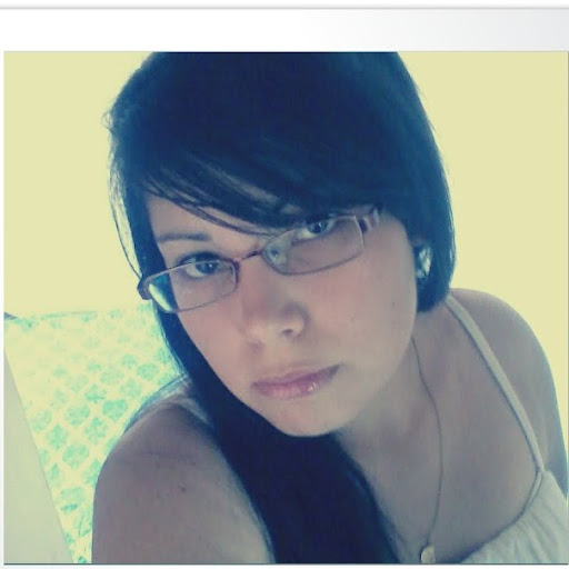 Ester Gonzalez Photo 15