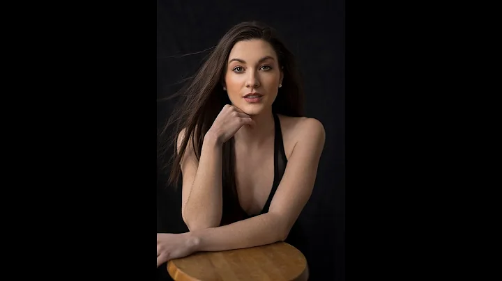 Sara Wood Photo 21