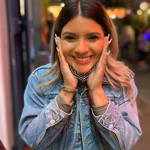 Ashley Luna Photo 14