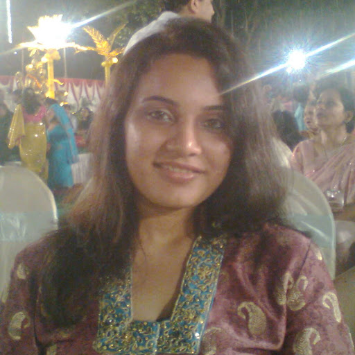 Komal Shah Photo 15