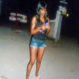 Cecile Thomas Photo 12