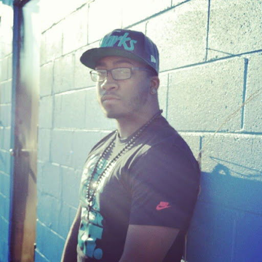 Andre Lloyd Photo 12