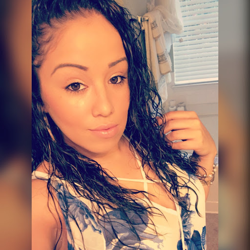 Alexandria Miller Photo 14