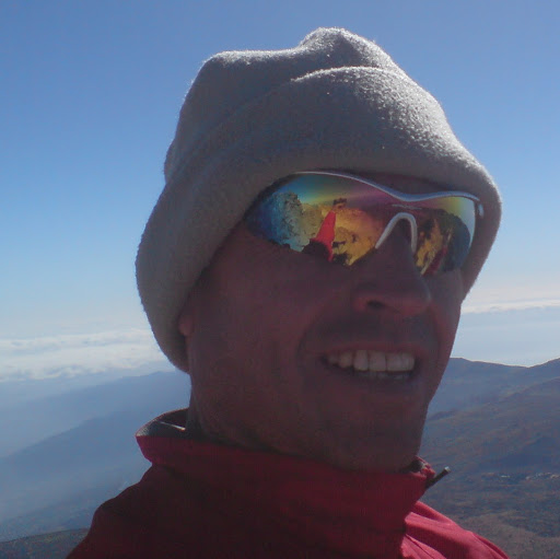 Luis Lobato Photo 11