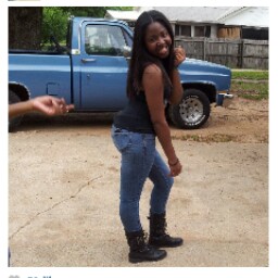 Alexis Moreland Photo 7