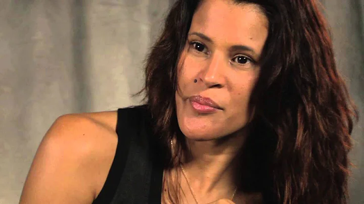 Evelyn Borges Photo 22