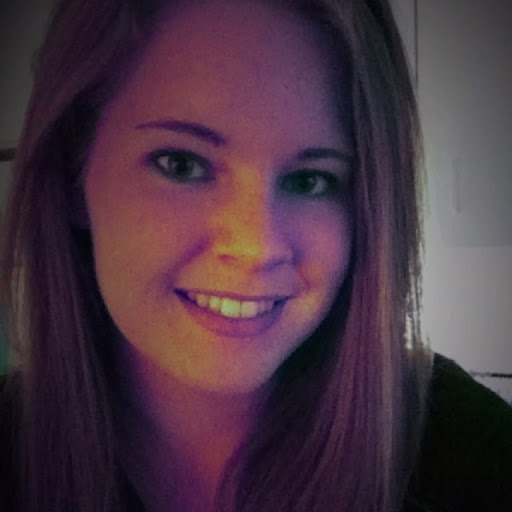 Sarah Daugherty Photo 9