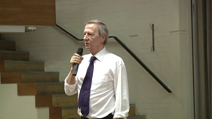 Anthony Giddens Photo 11