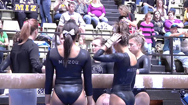 Megan Barnes Photo 35