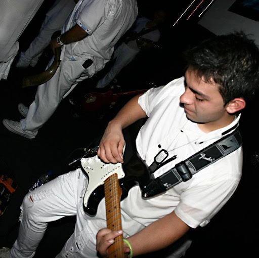 Paul Valladares Photo 11