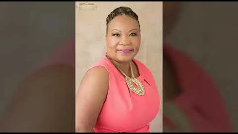 Lorraine Carter Photo 32