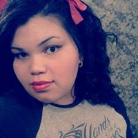 Julie Gomez Photo 6