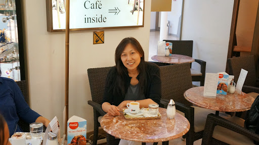 Erica Chou Photo 12