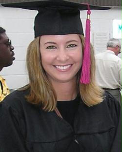 Laura Stone Photo 23